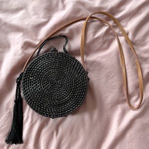 Pomandere - Round Rattan Shoulder Bag
